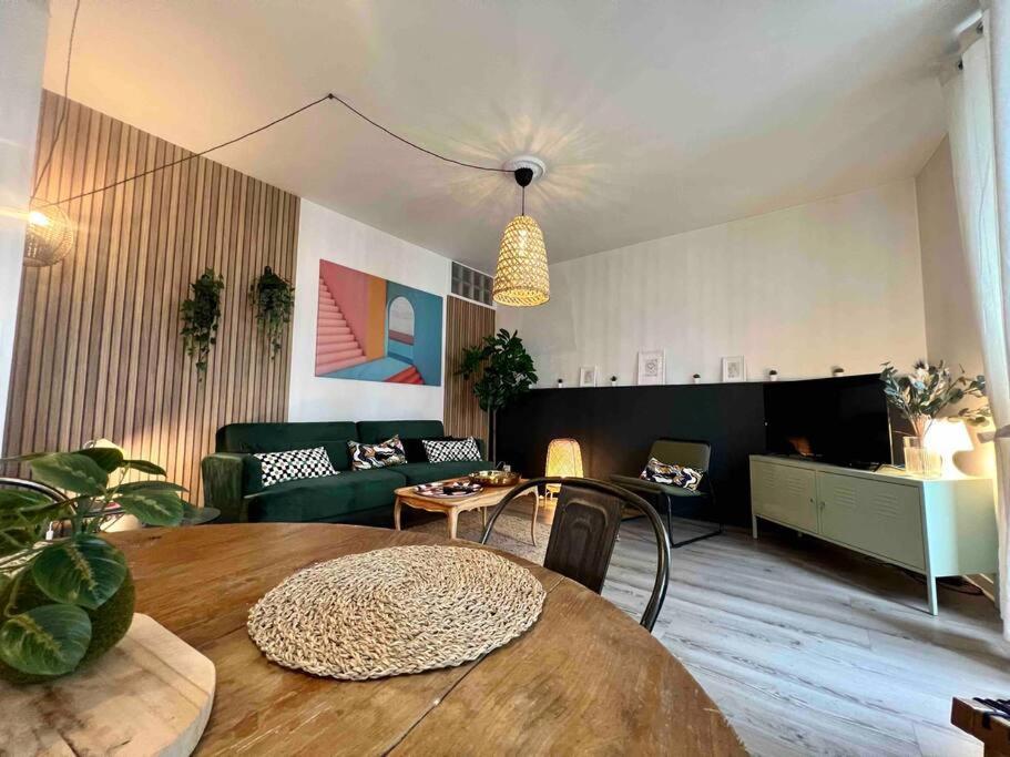 Appartement Renove / 7Prsn / Proche Gare Viotte Besançon Exteriör bild